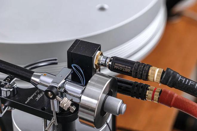 入门级罕见的高性能产品 菲凡FF.A182唱臂录音制作体验